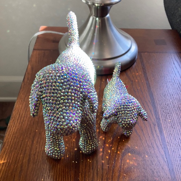 Set of bling clear ab stone Victoria’s Secret dogs - Picture 4 of 4